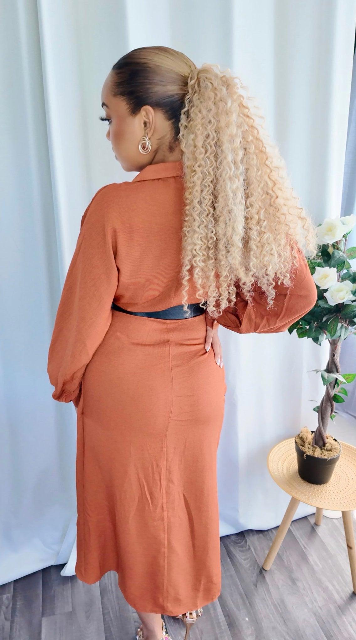 Robe blazer marron à col chemise double boutonnage et ceinture