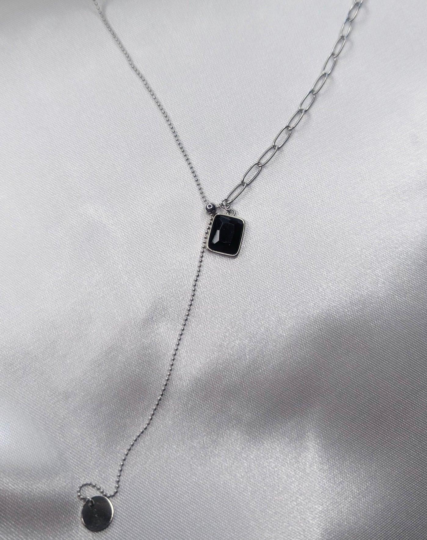 Mya necklace