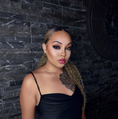 Mya necklace
