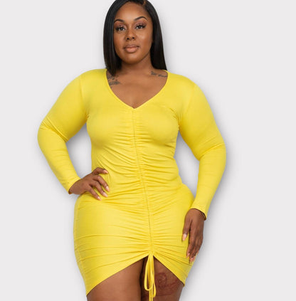 Robe grande taille manches longues col V froncée devant
